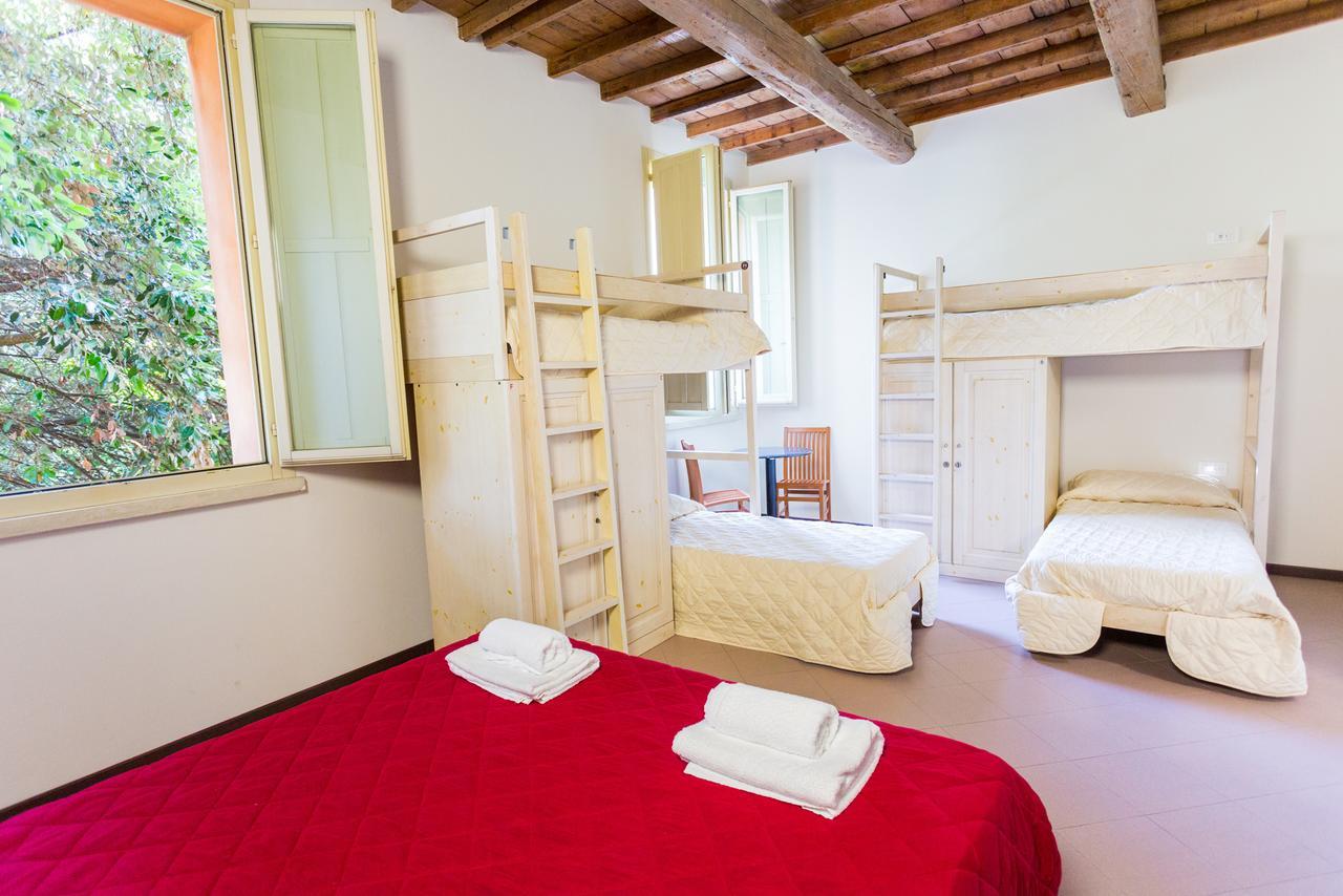 Student'S Hostel Estense フェラーラ エクステリア 写真