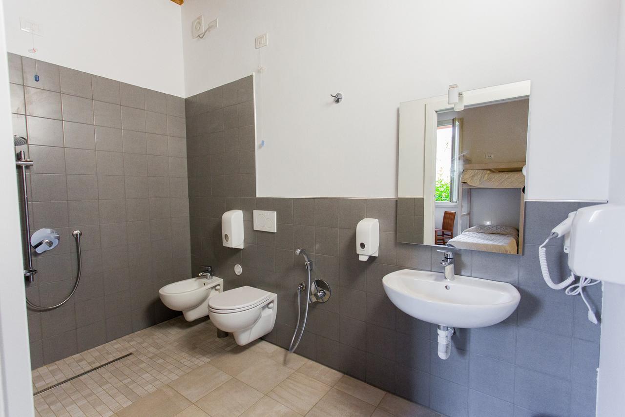 Student'S Hostel Estense フェラーラ エクステリア 写真