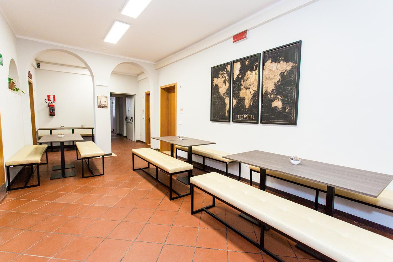 Student'S Hostel Estense フェラーラ エクステリア 写真